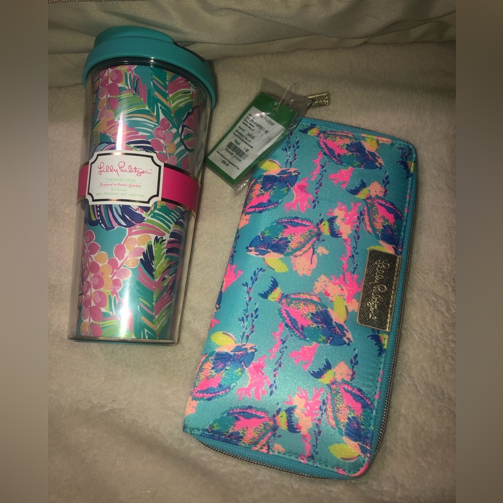New 2pc lot Lilly Pulitzer Floral Tumbler and Wallet Set